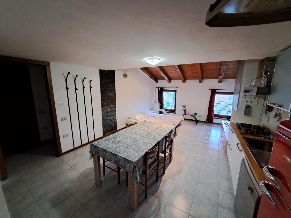 Casa Vacanze S.Tomaso Riva del Garda Buitenkant foto